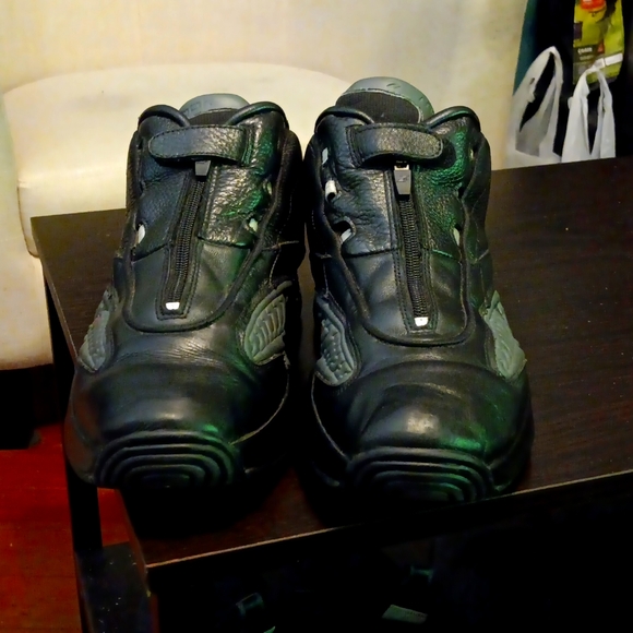 Reebok Allen Iverson Answer 4 Black Grey & Red Mens SZ 11 - Picture 3 of 8